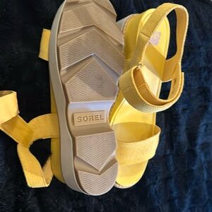 Sorel Sandals-great condition!